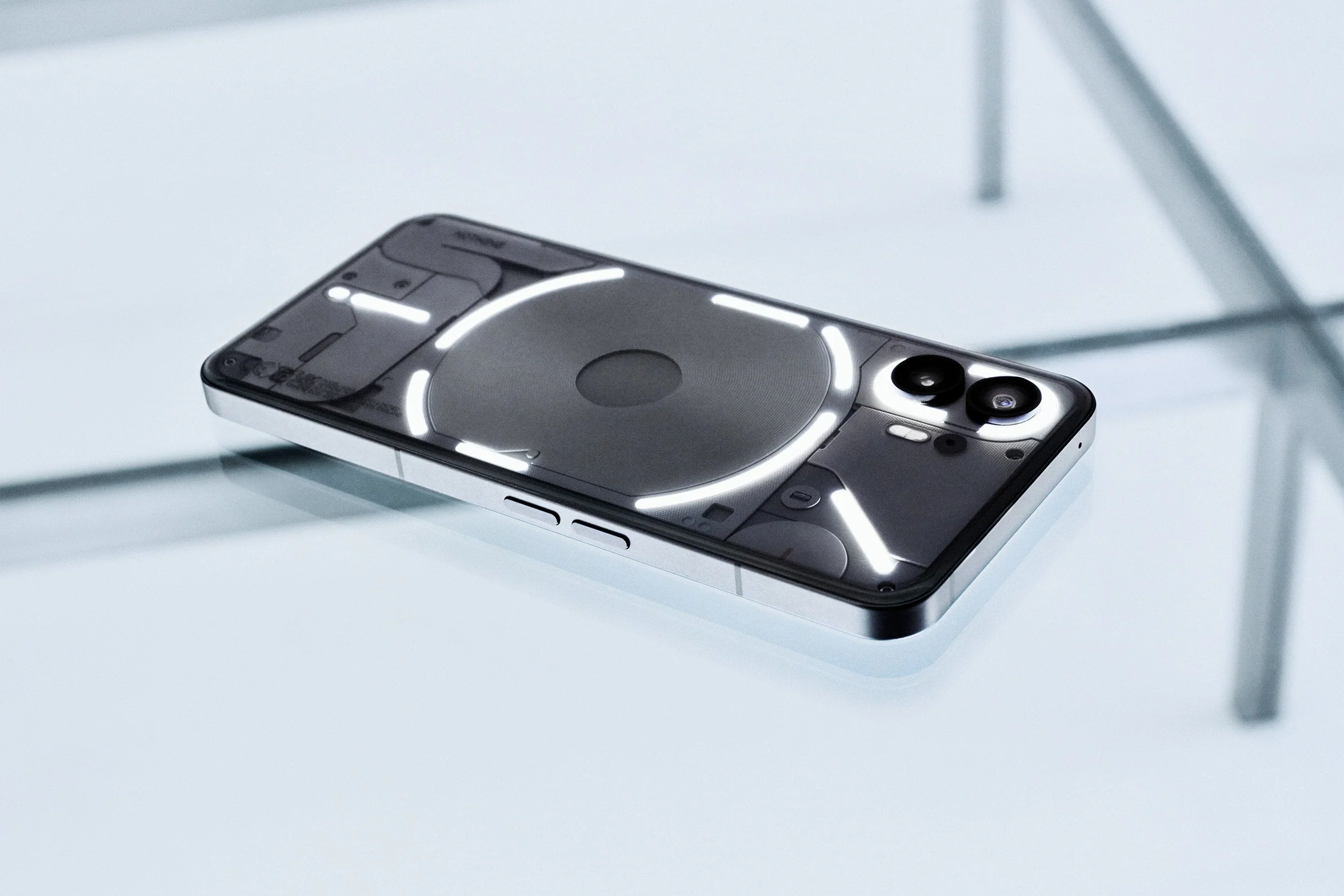 گوشی موبایل Nothing Phone 2 با حافظه 256 گیگابایت و رم 12 گیگابایت