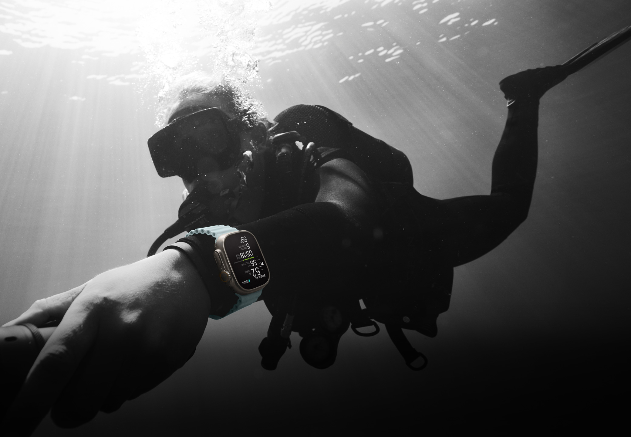 ساعت هوشمند اپل Apple Watch Ultra 2 (49mm) با بند اوشن (Ocean Band) - با گارانتی
