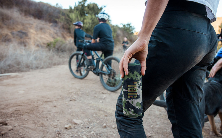 اسپیکر JBL Flip 7 | همراه ایدهآل برای سفر، طبیعت و مهمانیها