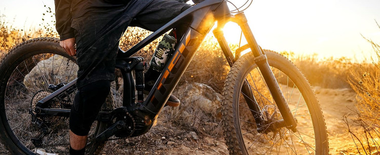 اسپیکر JBL Flip 7 | همراه ایدهآل برای سفر، طبیعت و مهمانیها