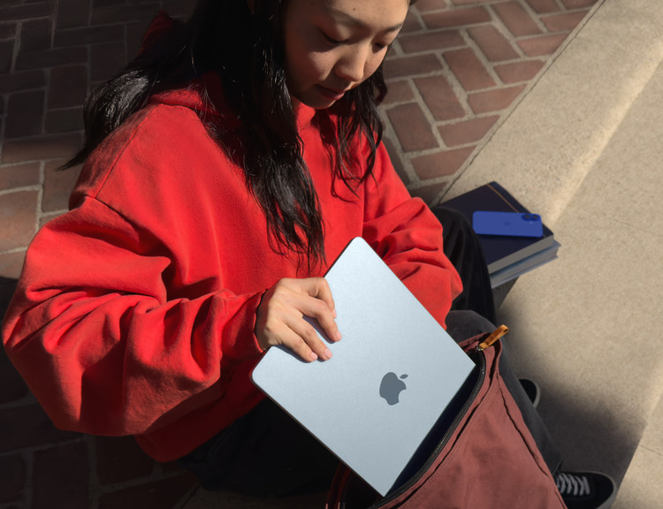 لپ تاپ اپل Macbook Air 13.6 inch M4 2025 (MW103) 512GB SSD - 16GB RAM - Starlight