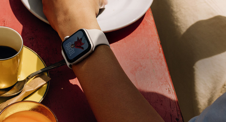 ساعت هوشمند اپل Apple Watch SE3 سایز ۴۰ میلی متر - بدنه آلومینیومی - بند سیلیکونی
