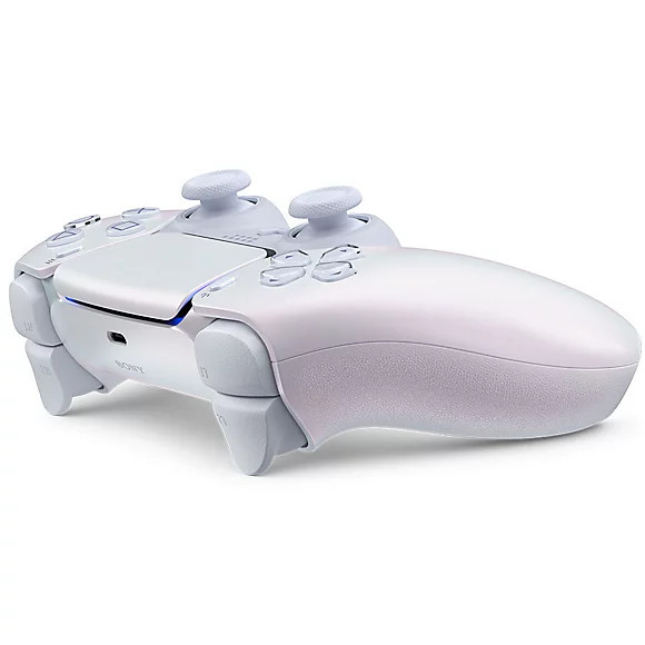 نمای بالای دسته PS5 Chroma Pearl و تریگرهای L2 و R2