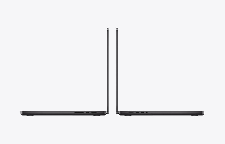 MacBook Pro 16 inch Apple M5 Pro MGEC4 Space Black نمای باز شده از کنار