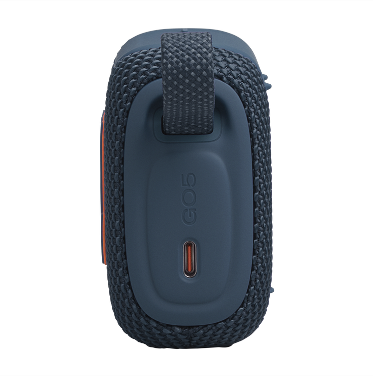 نمای پشت اسپیکر JBL Go 5 رنگ آبی و درگاه USB-C