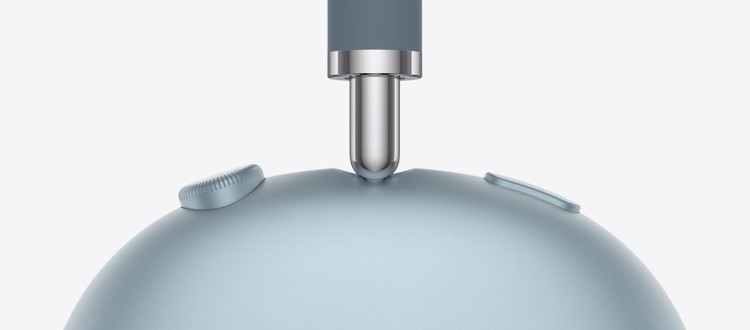 نمای نزدیک اتصال هدبند و گوشی هدفون AirPods Max 2 آبی
