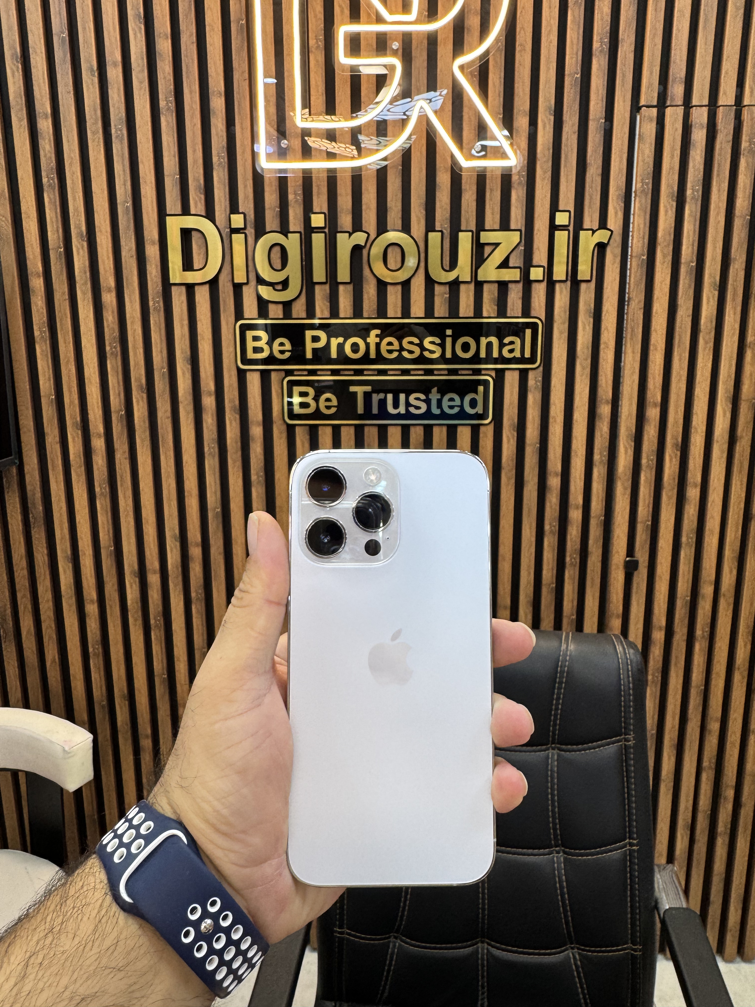 گوشی اپل iPhone 14 Pro Max ظرفیت 512 گیگابایت مدل ZA/A با سلامت باتری 100 درصد