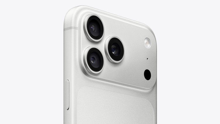1. نمای کامل iPhone 18 Pro Max ۵۱۲GB رنگ Silver